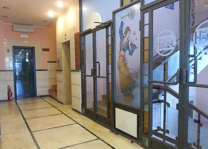 מלון Sicilia 3*